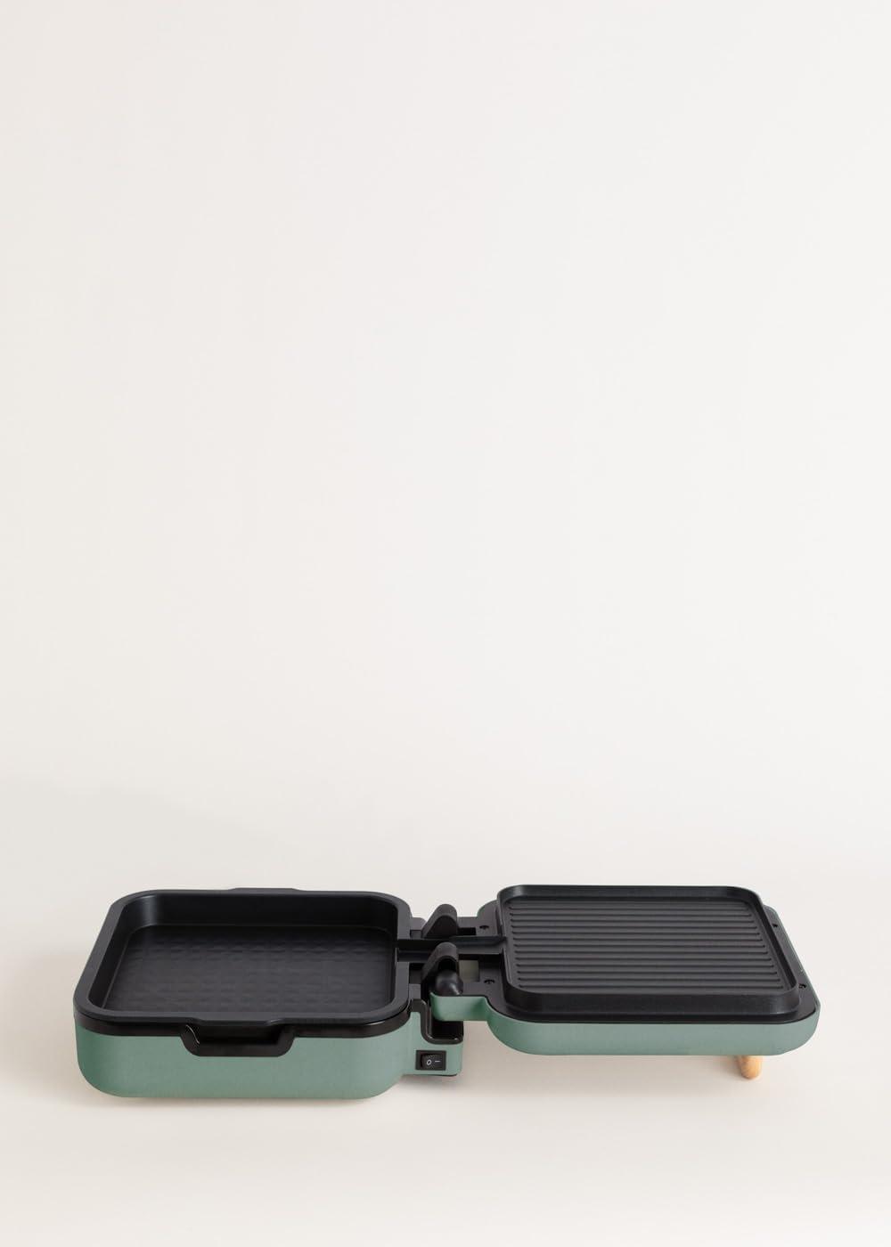 image:imageCREATESTONE STUDIOSandwichGrill et gaufrier quadruple vert sauge 3 plaques interchangeables Grill Gaufre et Sandwich revtement antiadhsif ouverture 180 4 tranches rtro 1600WVert Sauge