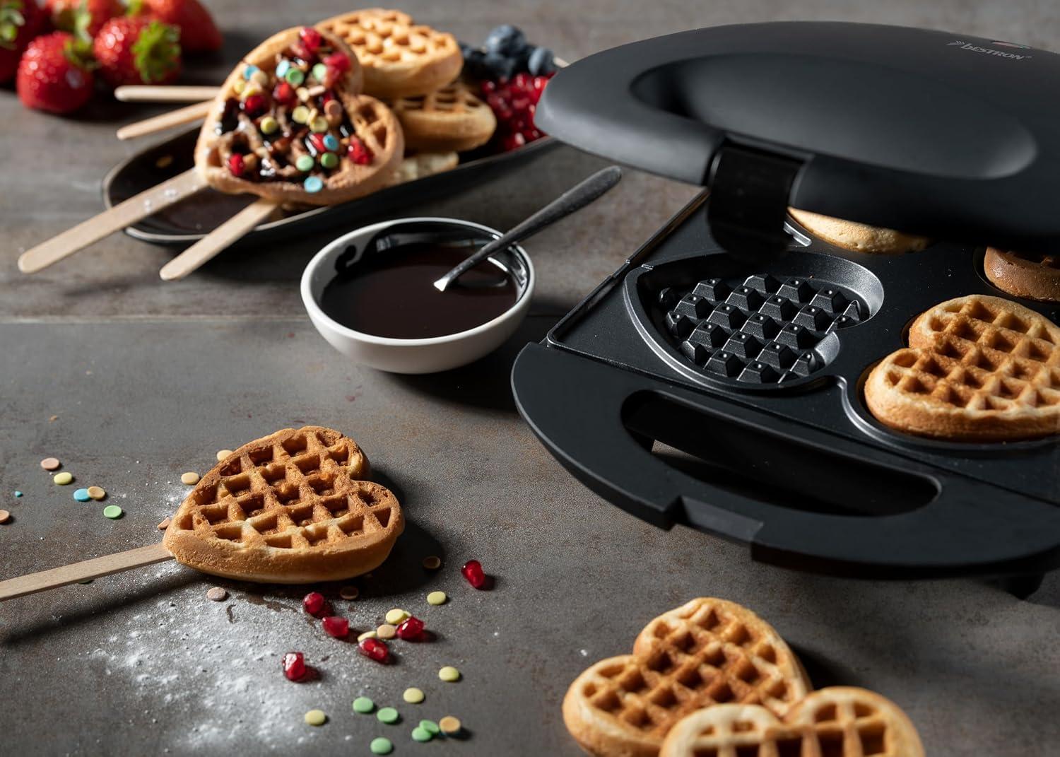 image:imageBestron Gaufrier pour de petites gaufres en forme de cur piques sur btonnet Design rtro Sweet Dreams 780 W RoseNoir