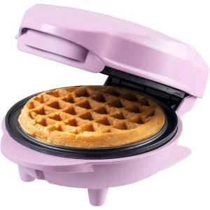 Bestron Mini gaufrier pour gaufres classiques, Petit gaufrier avec revêtement anti-adhésif, pour les anniversaires d&rsquo;enfants, les fêtes de famille, Pâques ou Noël, Design rétro, Couleur: Noir(Rose Mat)
