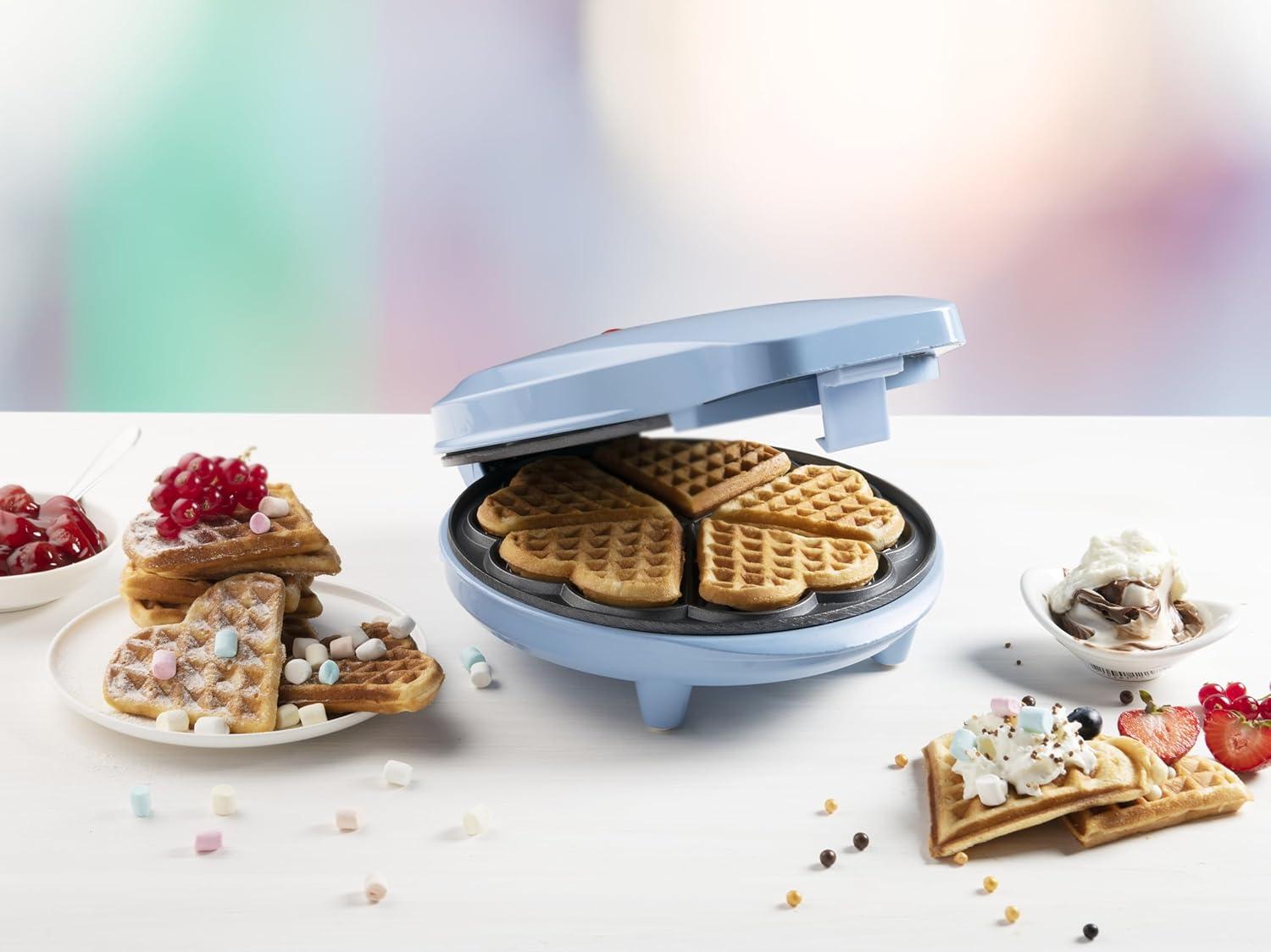 image:imageBestron Gaufrier pour gaufres classiques en forme de cur Gaufrier avec revtement antiadhsif pour gaufres en forme de cur Design rtro 700 Watts Couleur BleuBleu