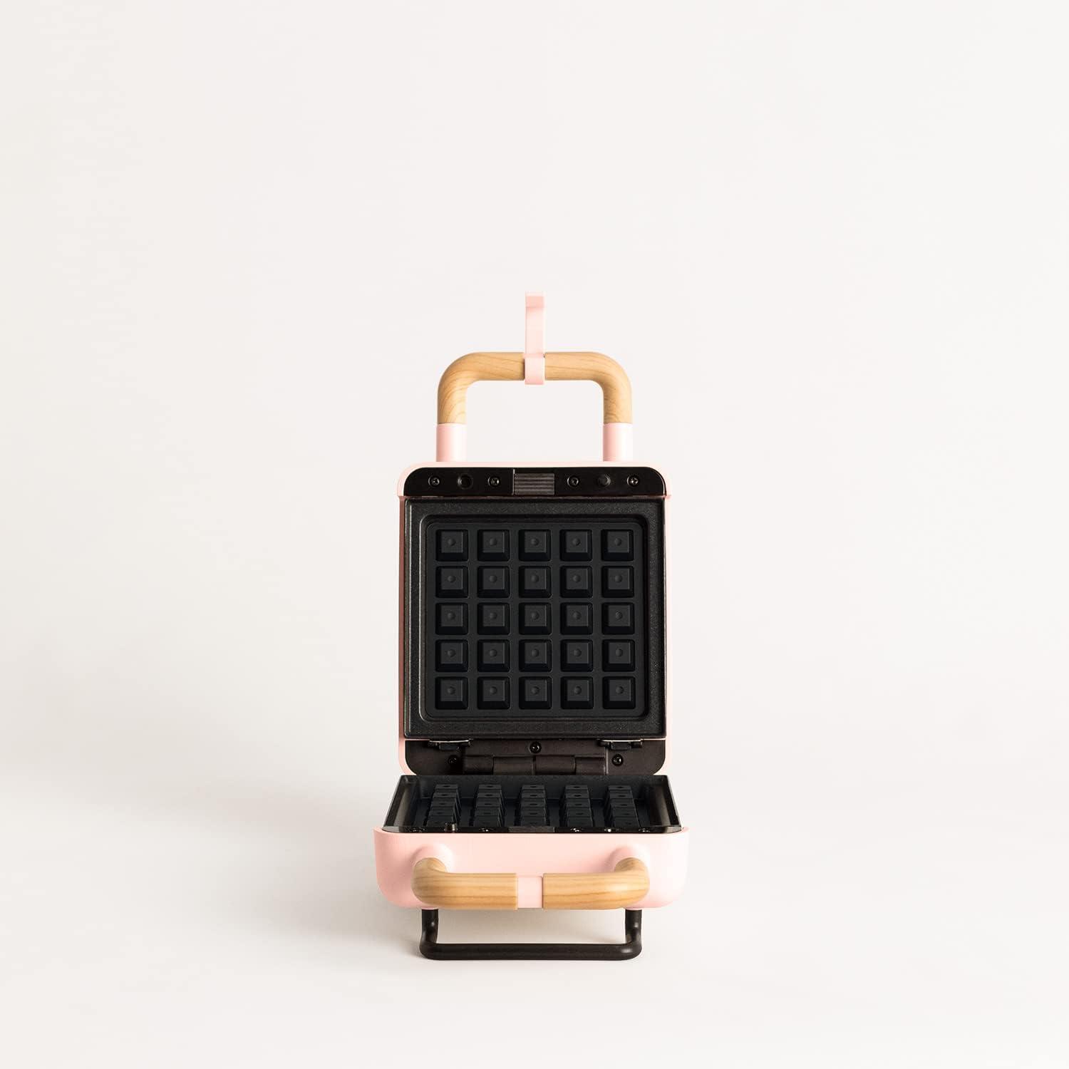 image:imageCREATESTONE STUDIOSandwichGrill et gaufrier quadruple vert sauge 3 plaques interchangeables Grill Gaufre et Sandwich revtement antiadhsif ouverture 180 4 tranches rtro 1600WRose Pastel