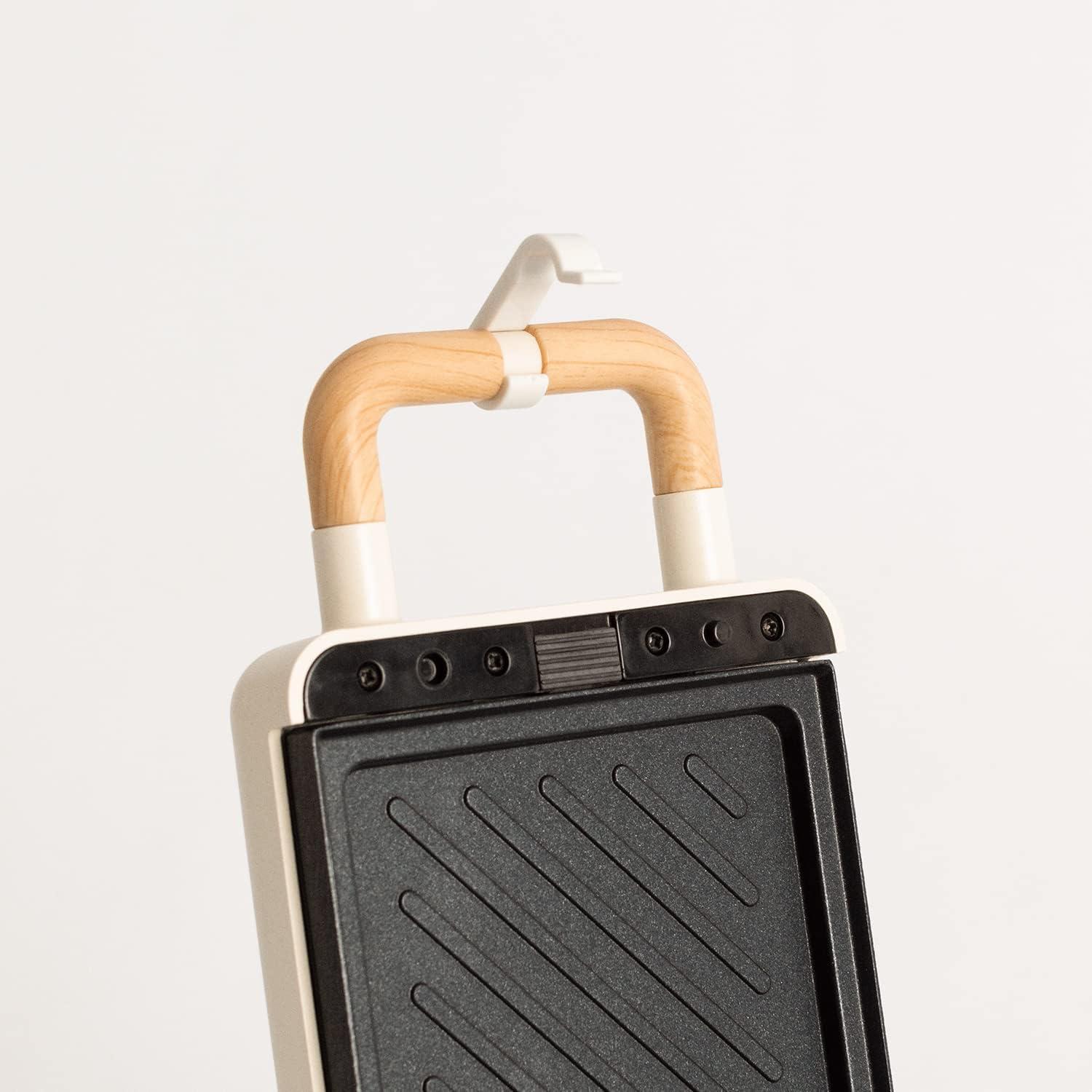 image:imageCREATESTONE STUDIOSandwichGrill et gaufrier quadruple vert sauge 3 plaques interchangeables Grill Gaufre et Sandwich revtement antiadhsif ouverture 180 4 tranches rtro 1600WBlanc Cass