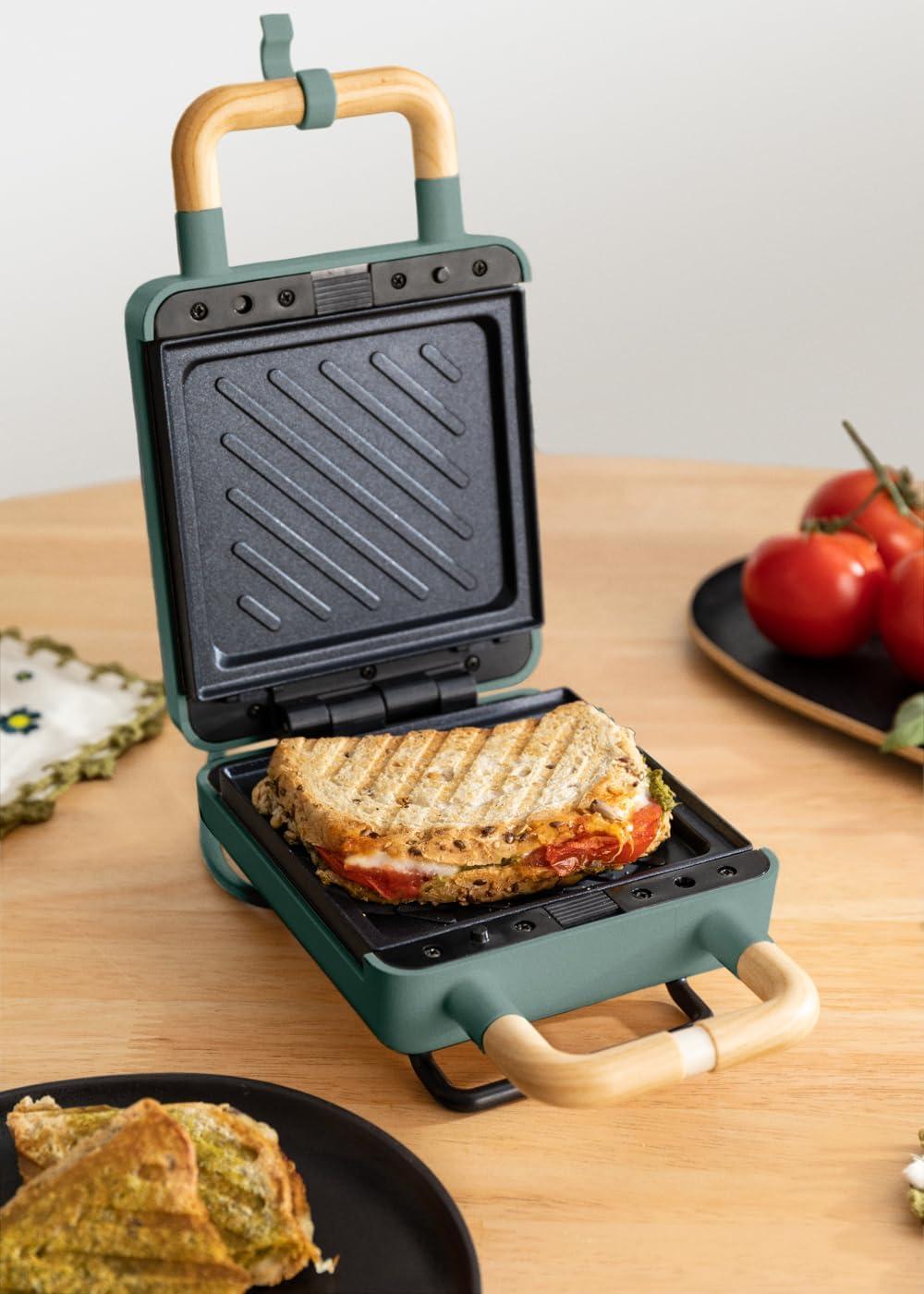 image:imageCREATESTONE STUDIOSandwichGrill et gaufrier quadruple vert sauge 3 plaques interchangeables Grill Gaufre et Sandwich revtement antiadhsif ouverture 180 4 tranches rtro 1600WVert Sauge