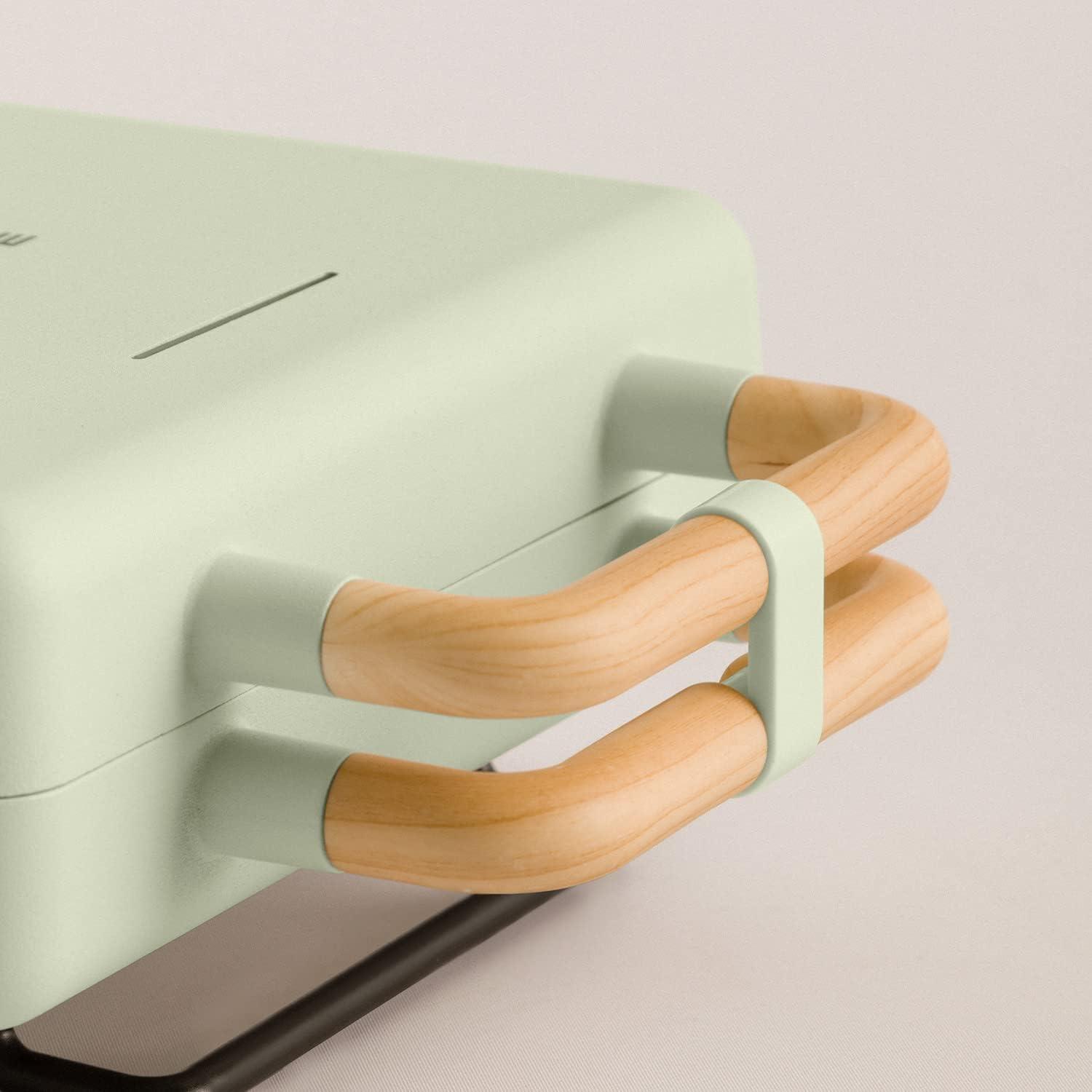 image:imageCREATESTONE STUDIOSandwichGrill et gaufrier quadruple vert sauge 3 plaques interchangeables Grill Gaufre et Sandwich revtement antiadhsif ouverture 180 4 tranches rtro 1600WVert Pastel