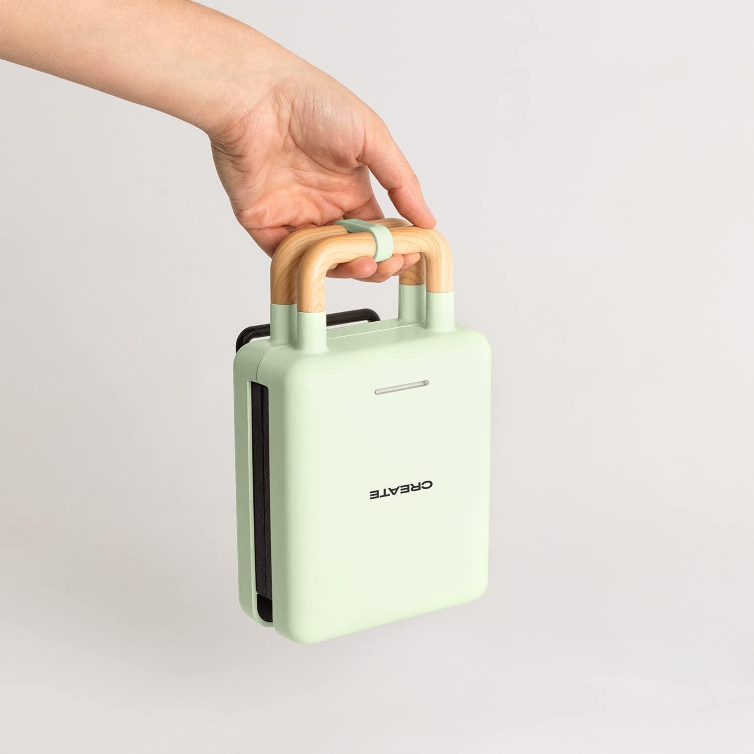 image:imageCREATESTONE STUDIOSandwichGrill et gaufrier quadruple vert sauge 3 plaques interchangeables Grill Gaufre et Sandwich revtement antiadhsif ouverture 180 4 tranches rtro 1600WVert Pastel